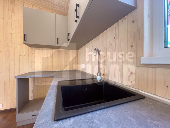 4ab130 1b5ca18857da4b1d831c92e4015403cd~mv2